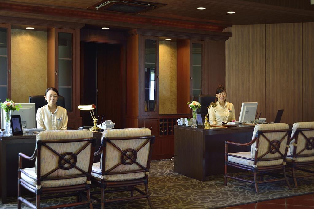 Exes Ishigaki Hotel Ishigaki  Bagian luar foto