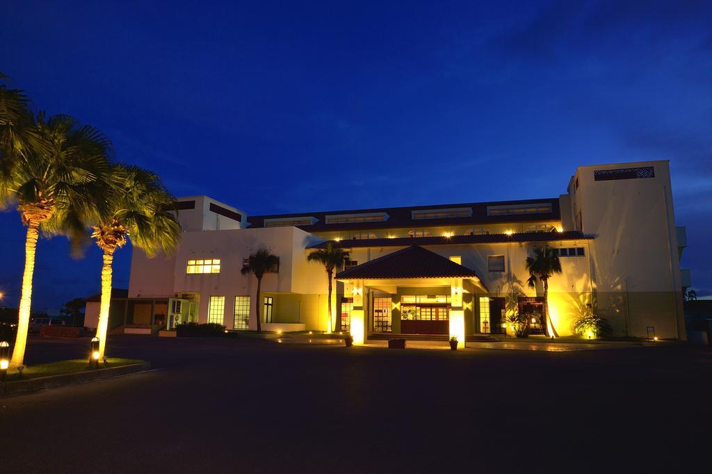 Exes Ishigaki Hotel Ishigaki  Bagian luar foto