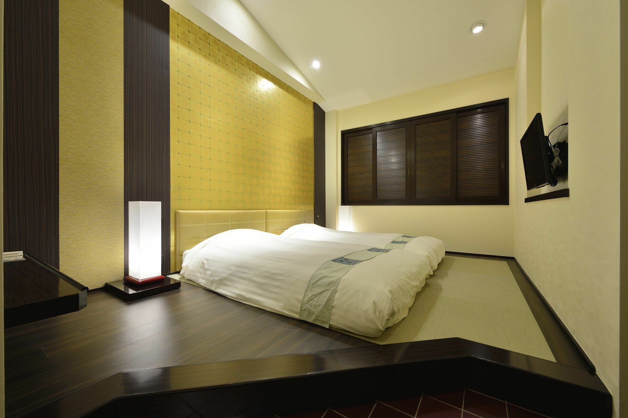 Exes Ishigaki Hotel Ishigaki  Bagian luar foto