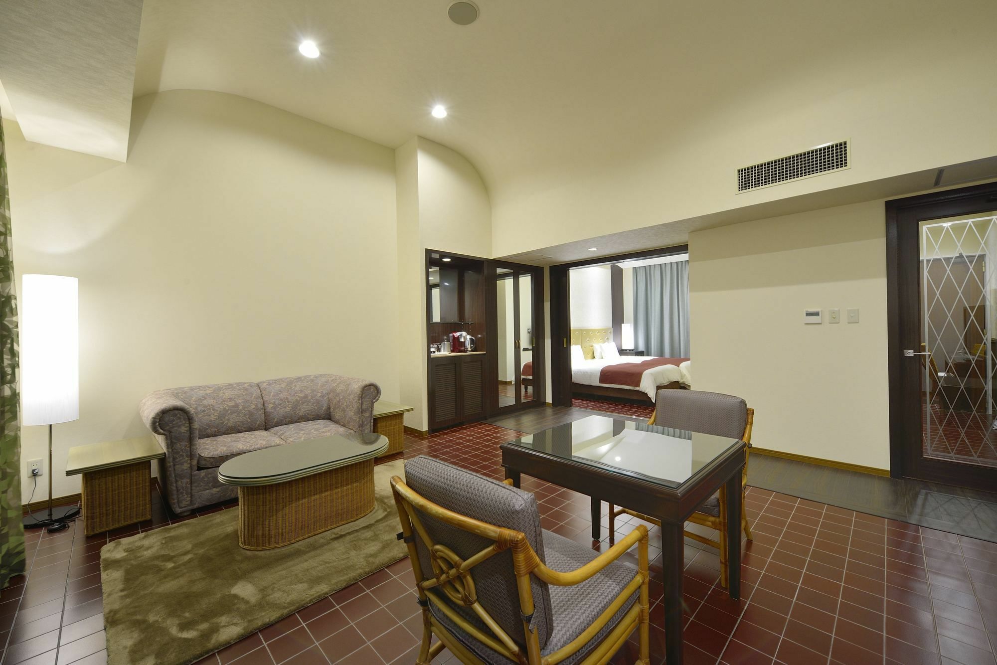 Exes Ishigaki Hotel Ishigaki  Bagian luar foto